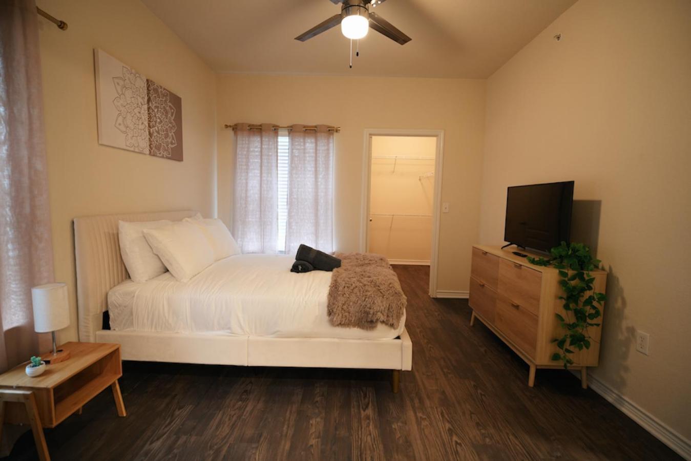 Charming 2 Bedroom, 2 Bath Apartment Austin Kültér fotó