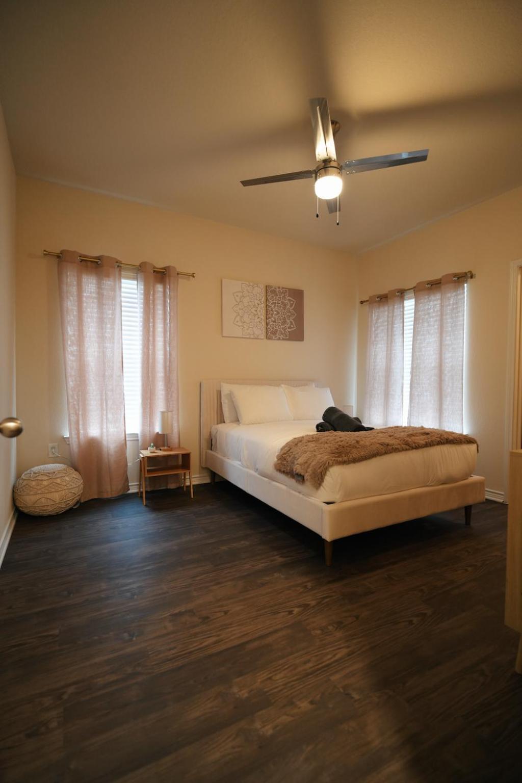 Charming 2 Bedroom, 2 Bath Apartment Austin Kültér fotó